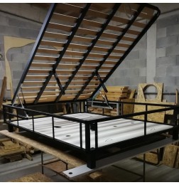 Letto contenitore artigianale, telaio